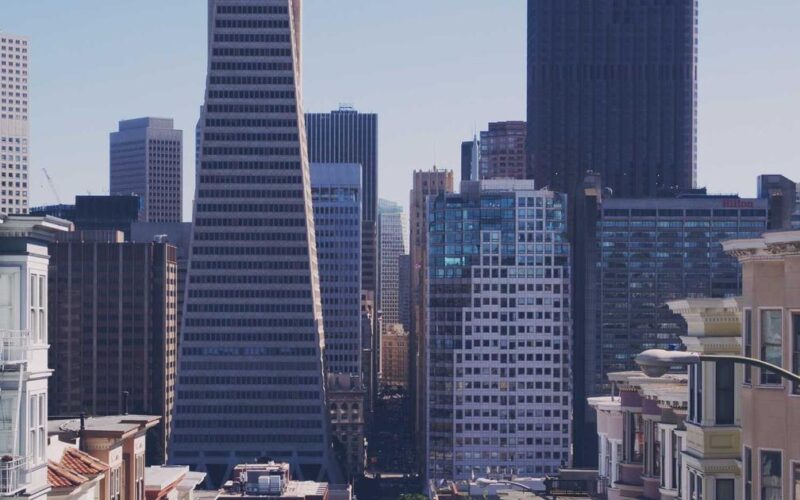 金・プラチナの出張買取｜関東エリアで貴金属をお得に現金化する方法